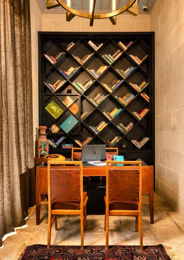 Brown Jlm Mamilla, A Member Of Brown Hotels 耶路撒冷 外观 照片